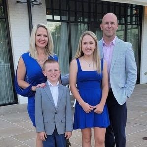 Meet your Posher, Buddy